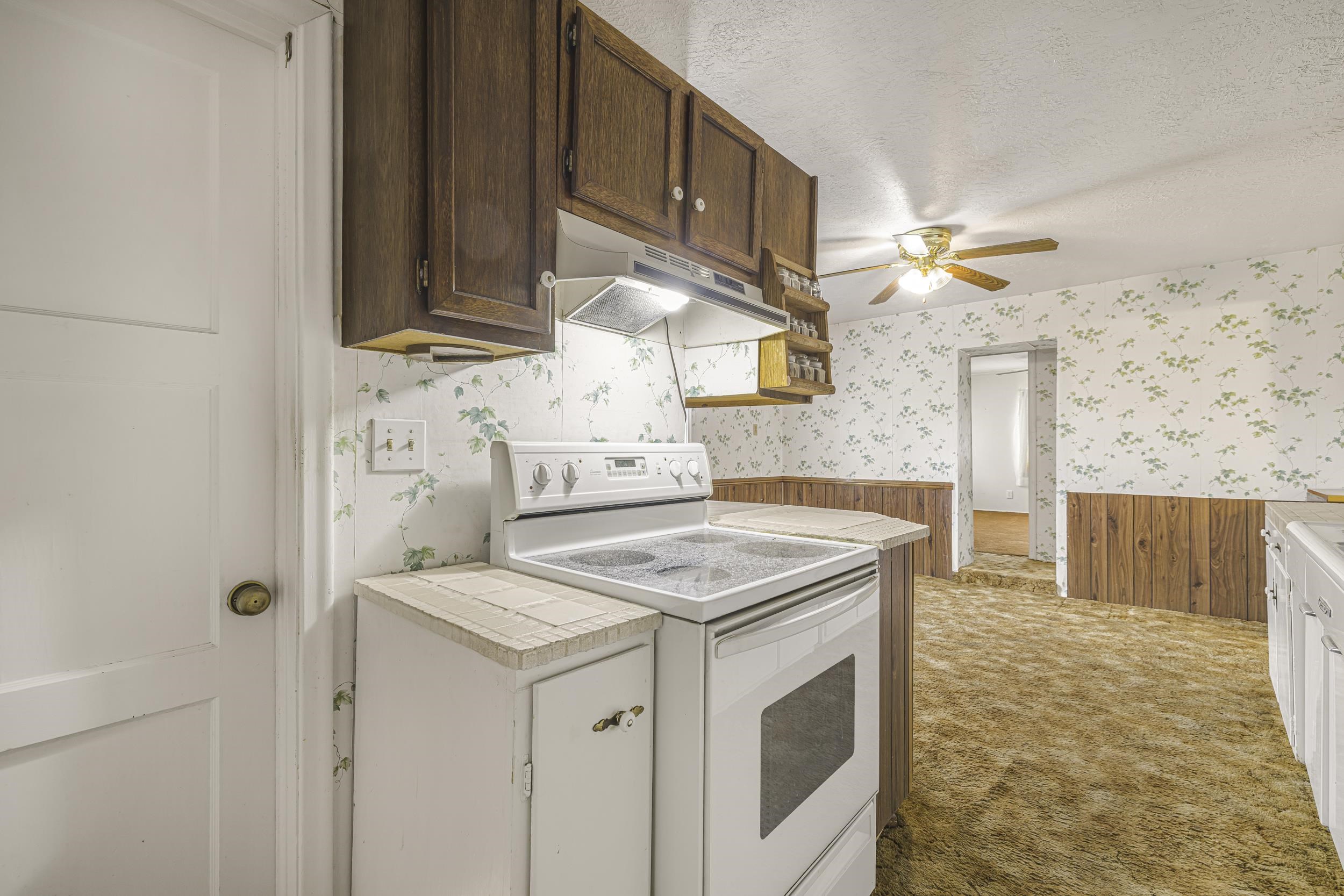 662 E Center Street, Downey, Idaho image 11