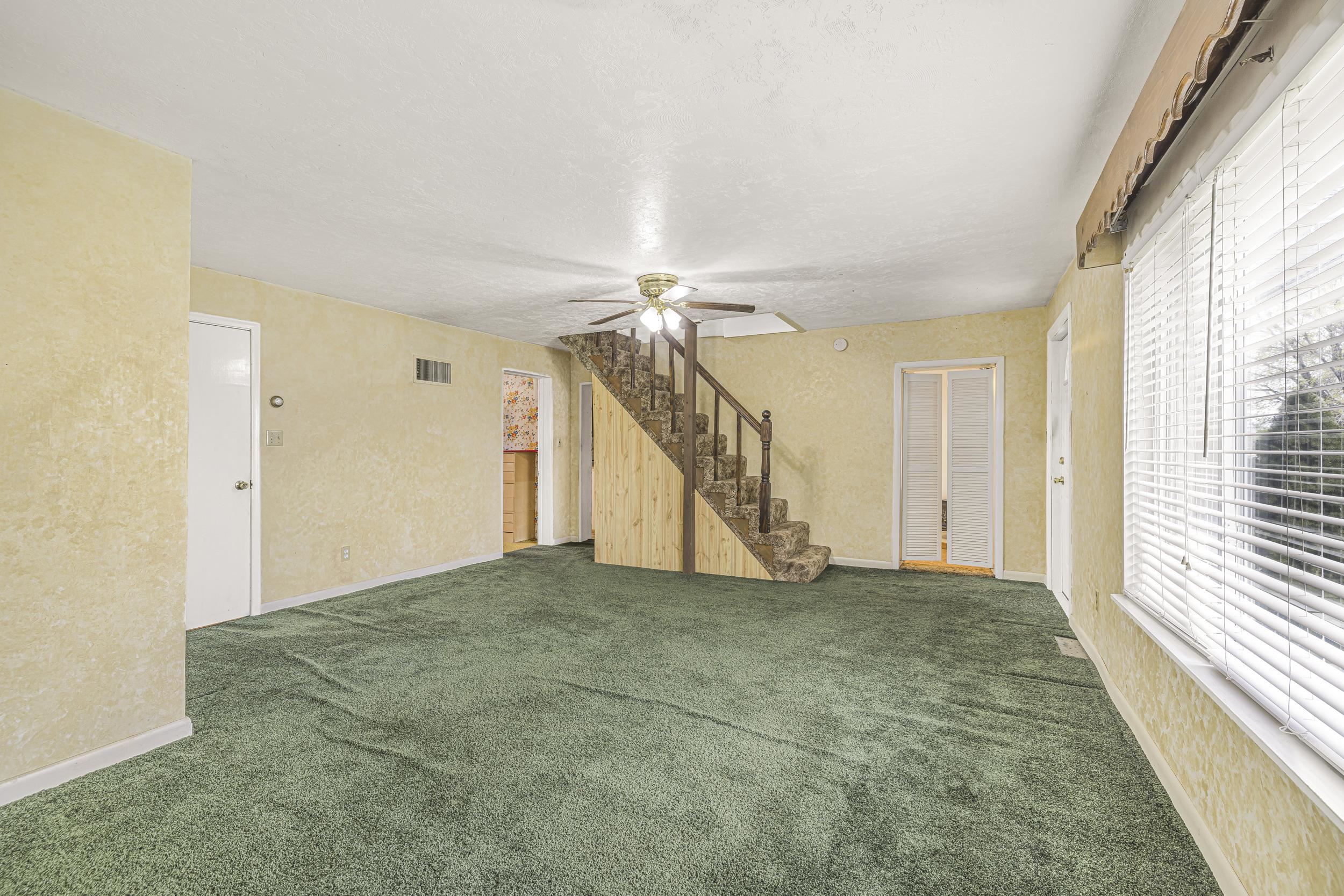 662 E Center Street, Downey, Idaho image 5