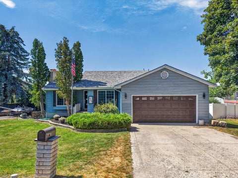 Photo of 645 Bitterroot Dr, Pocatello, ID 83201 (MLS # 583121)