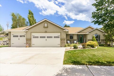Photo of 3025 Shelly Pl, Pocatello, ID 83201 (MLS # 582638)