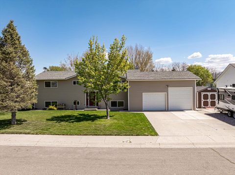 Photo of 3910 Henderson Ln, Pocatello, ID 83201 (MLS # 581805)