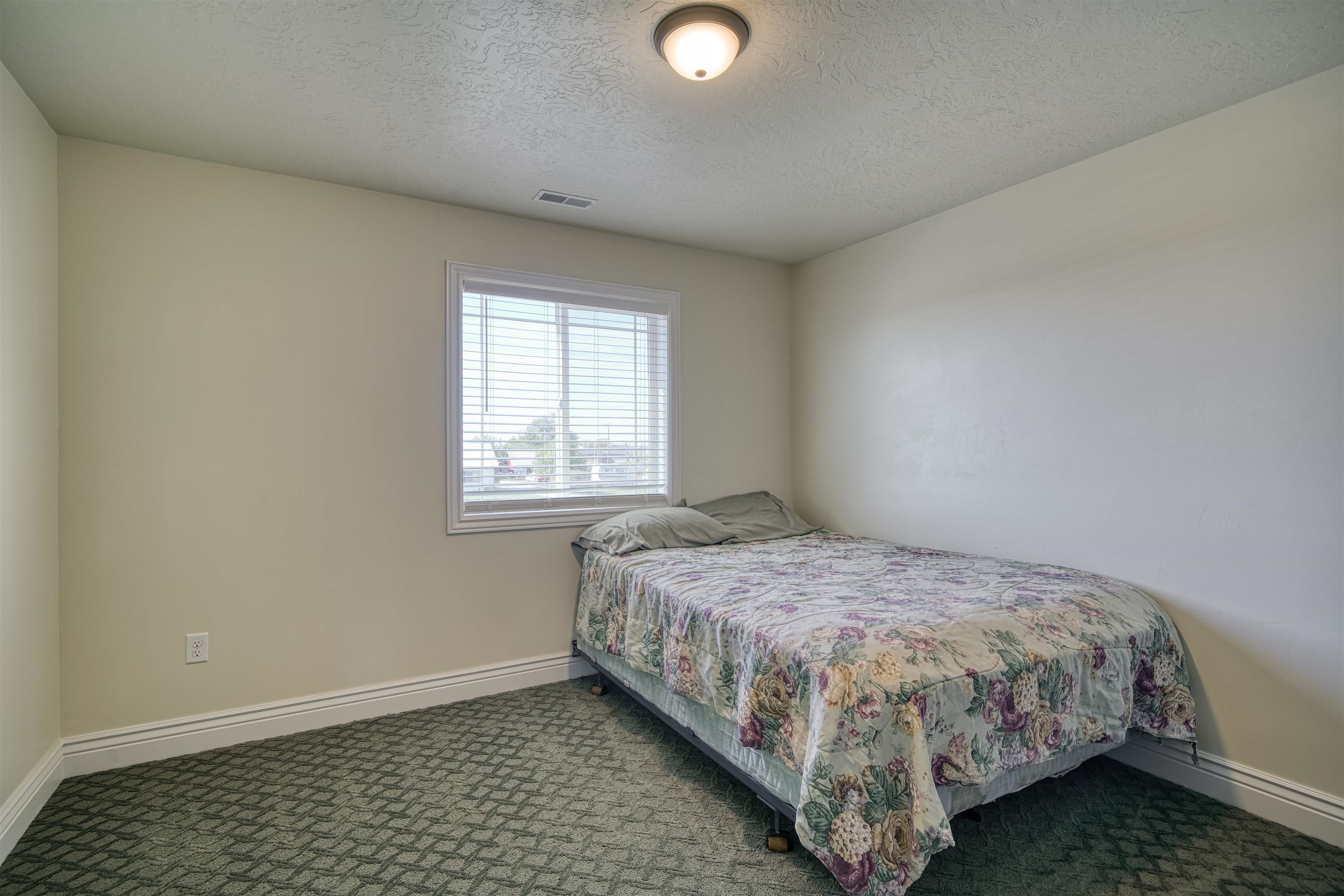 11464 N Rio Vista Dr, Pocatello, Idaho image 38