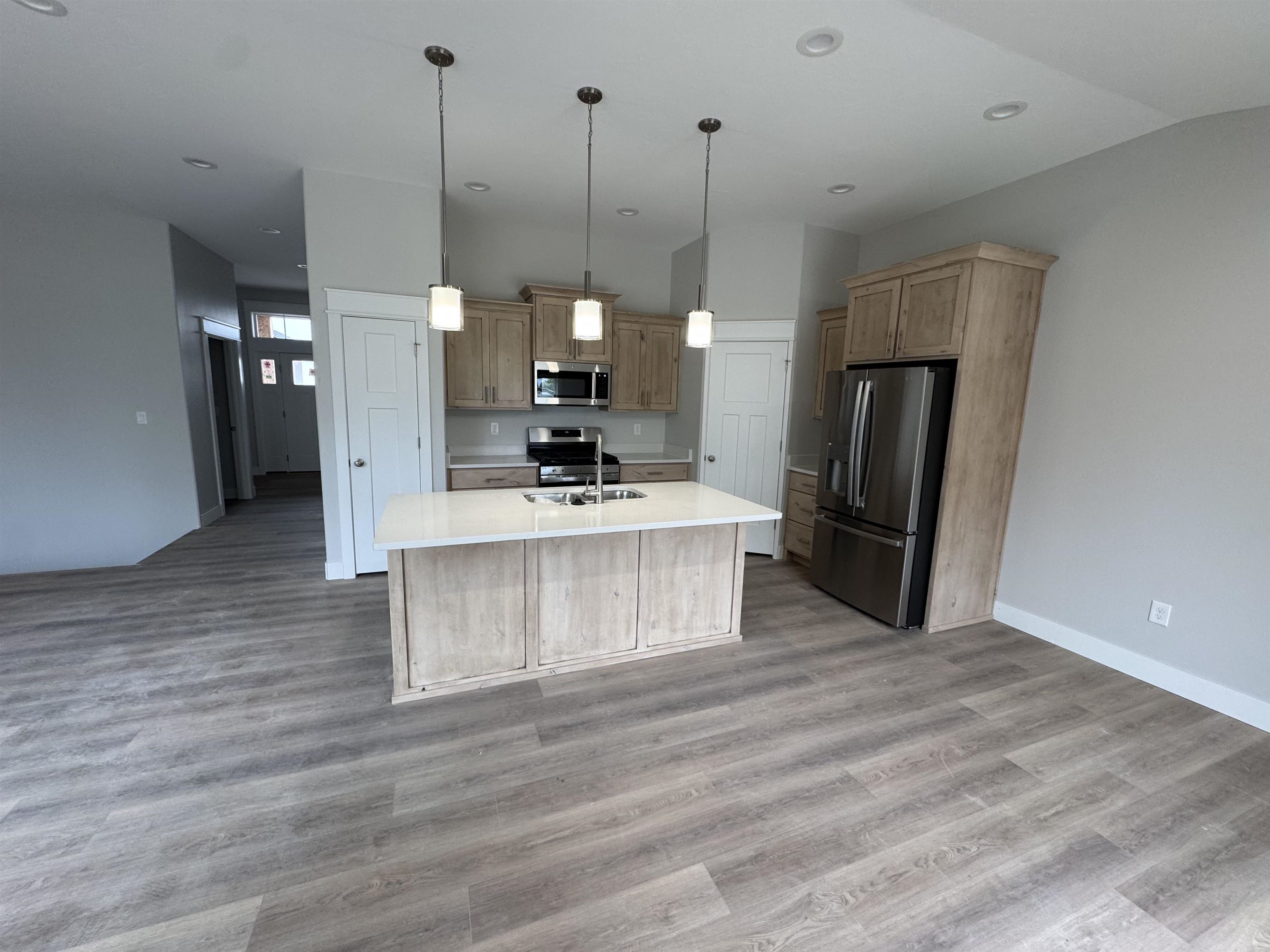 401 Wind River, Shelley, Idaho image 2