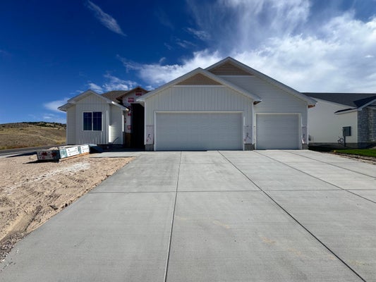 3012 ALEXANDRE DR, POCATELLO, ID 83204 - Image df6d1aa8f35a7eafe10b4cedca96c85b/4068096281