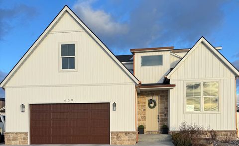 Photo of 639 Rustic Rd, Pocatello, ID 83201 (MLS # 581702)