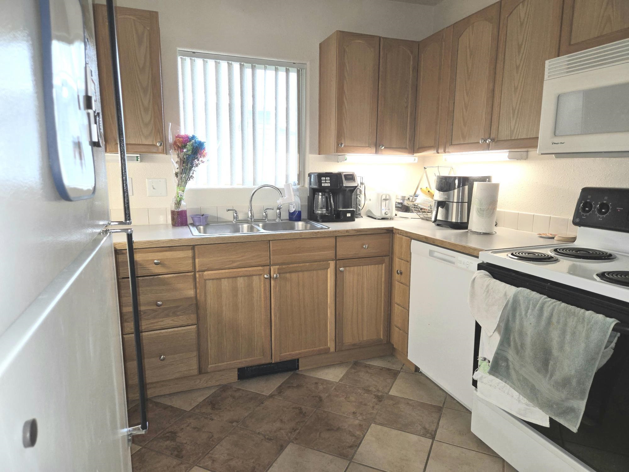 615 S 10th Ave, Pocatello, Idaho image 7