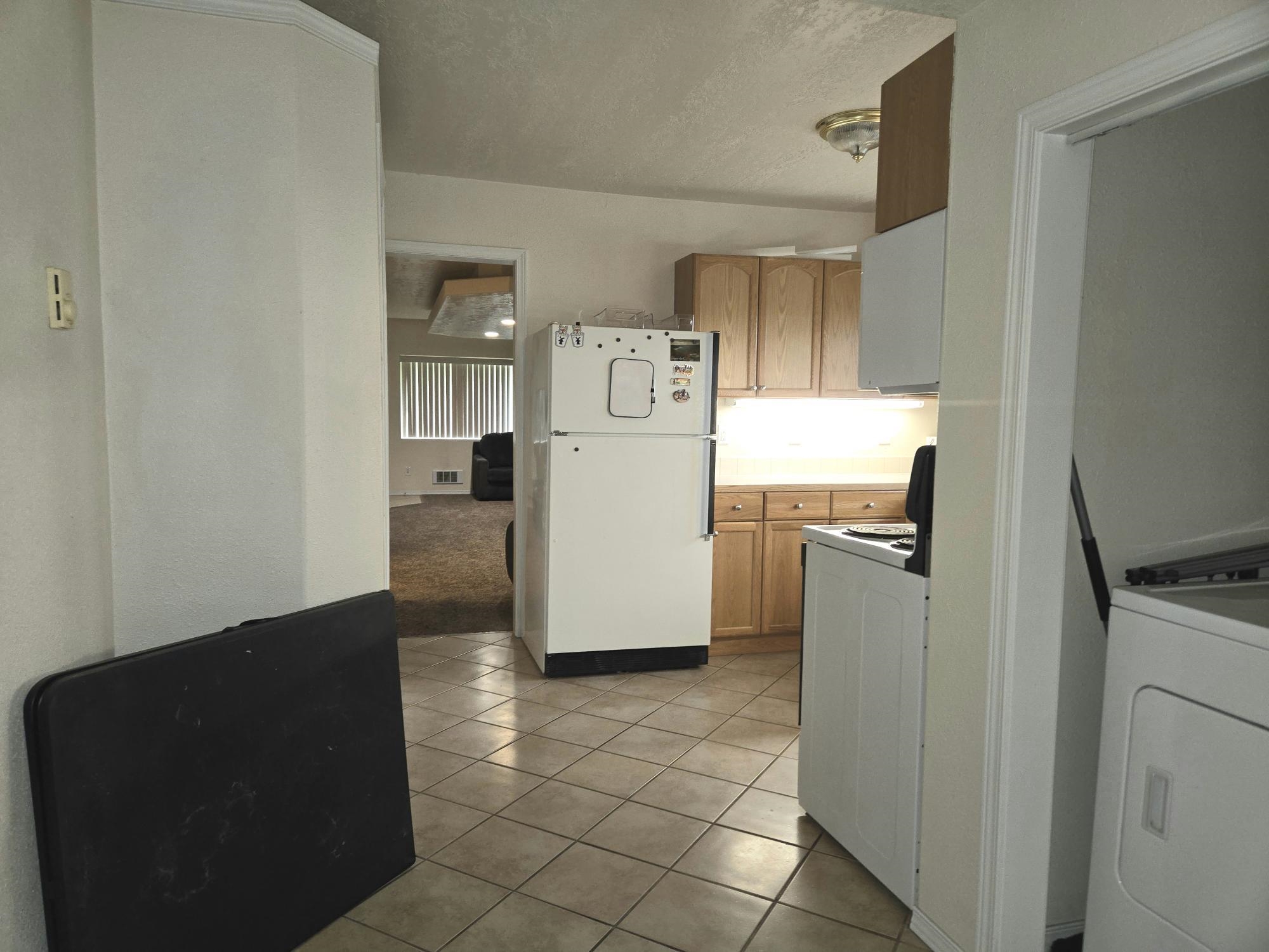 615 S 10th Ave, Pocatello, Idaho image 12