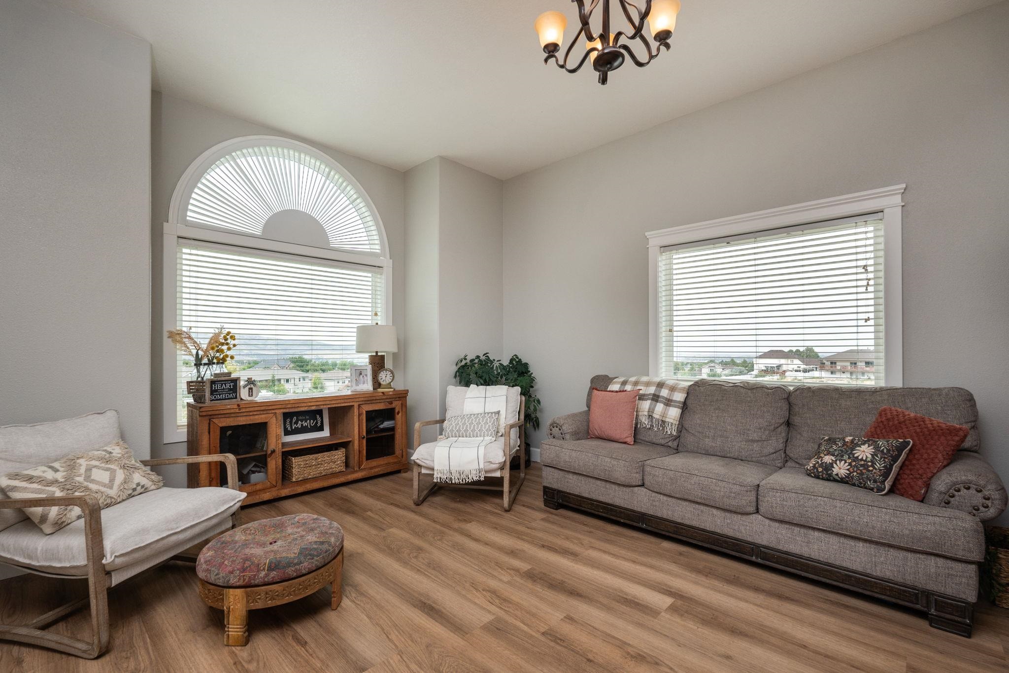 2820 Summit, Pocatello, Idaho image 4