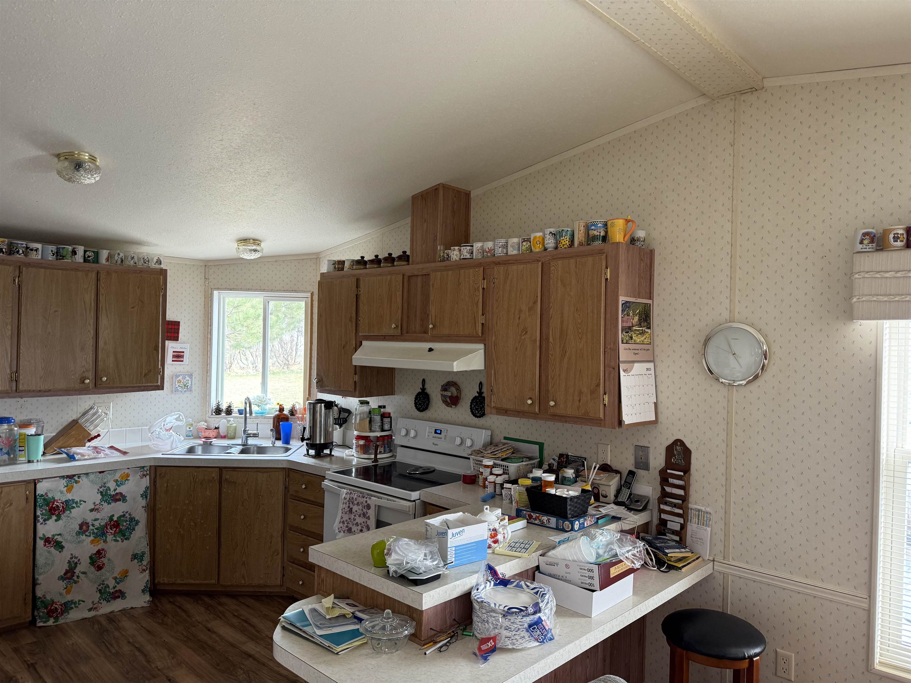 235 S Oregon Trail, American Falls, Idaho image 13