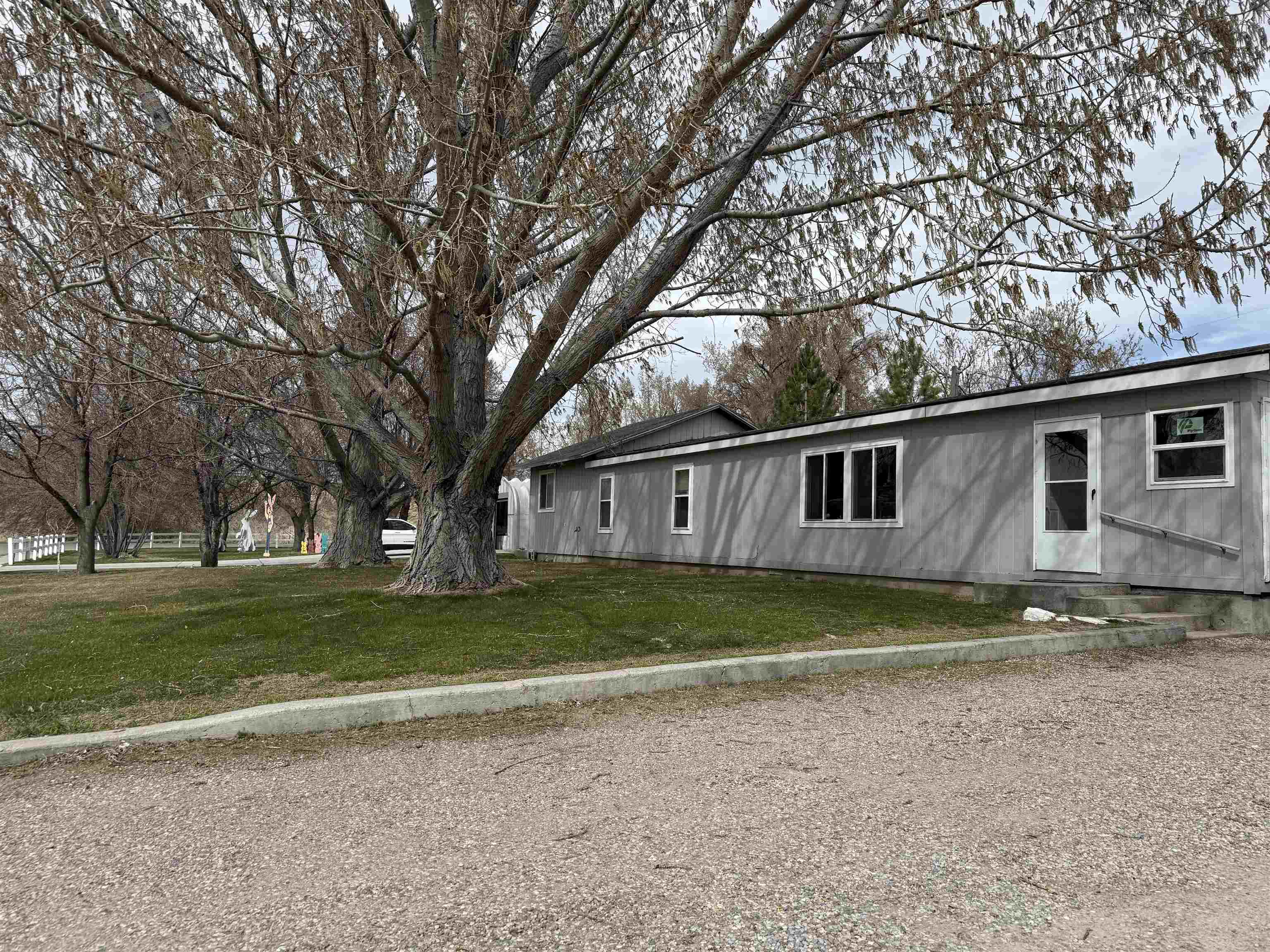 235 S Oregon Trail, American Falls, Idaho image 7