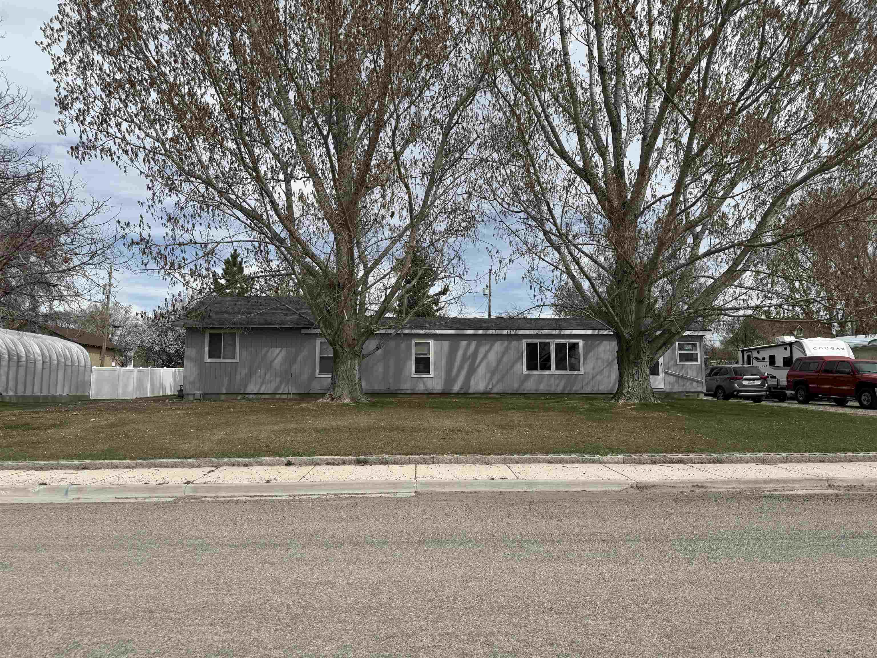 235 S Oregon Trail, American Falls, Idaho image 2