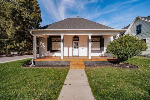 Photo of 656 W Lander St, Pocatello, ID 83204 (MLS # 582262)