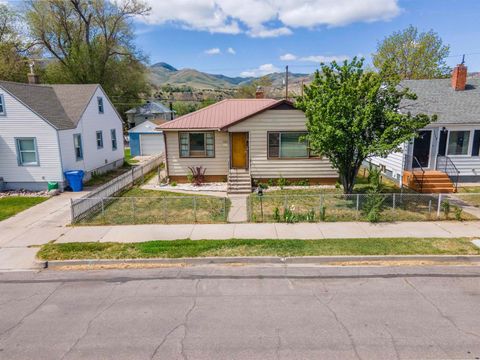 Photo of 1125 S 3rd Ave, Pocatello, ID 83201 (MLS # 582546)