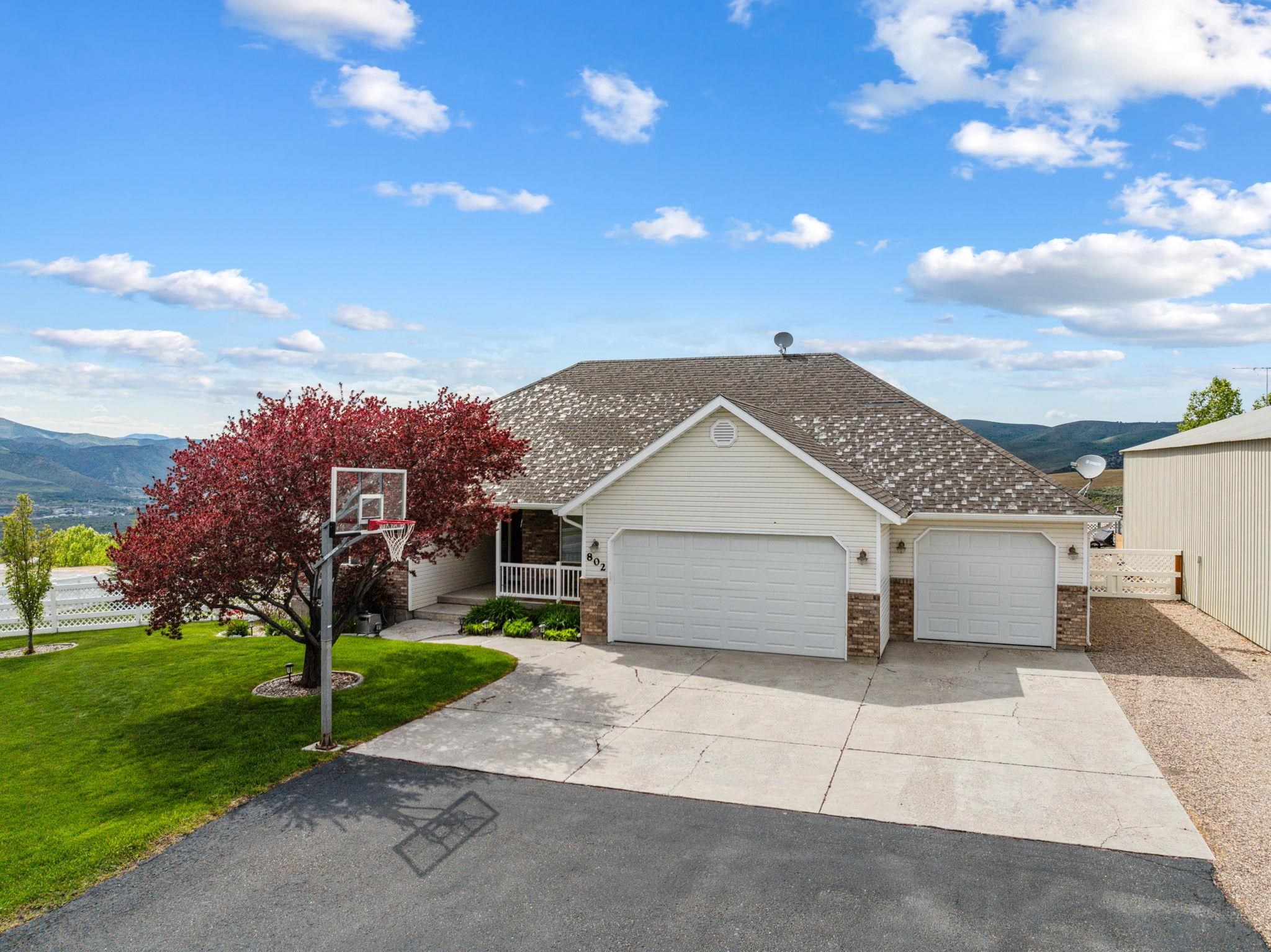 802 E Madlee, Inkom, Idaho image 2
