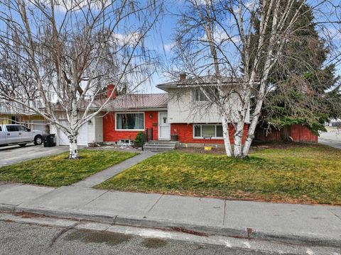 Photo of 900 Stanger Avenue, Idaho Falls, ID 83404 (MLS # 581975)