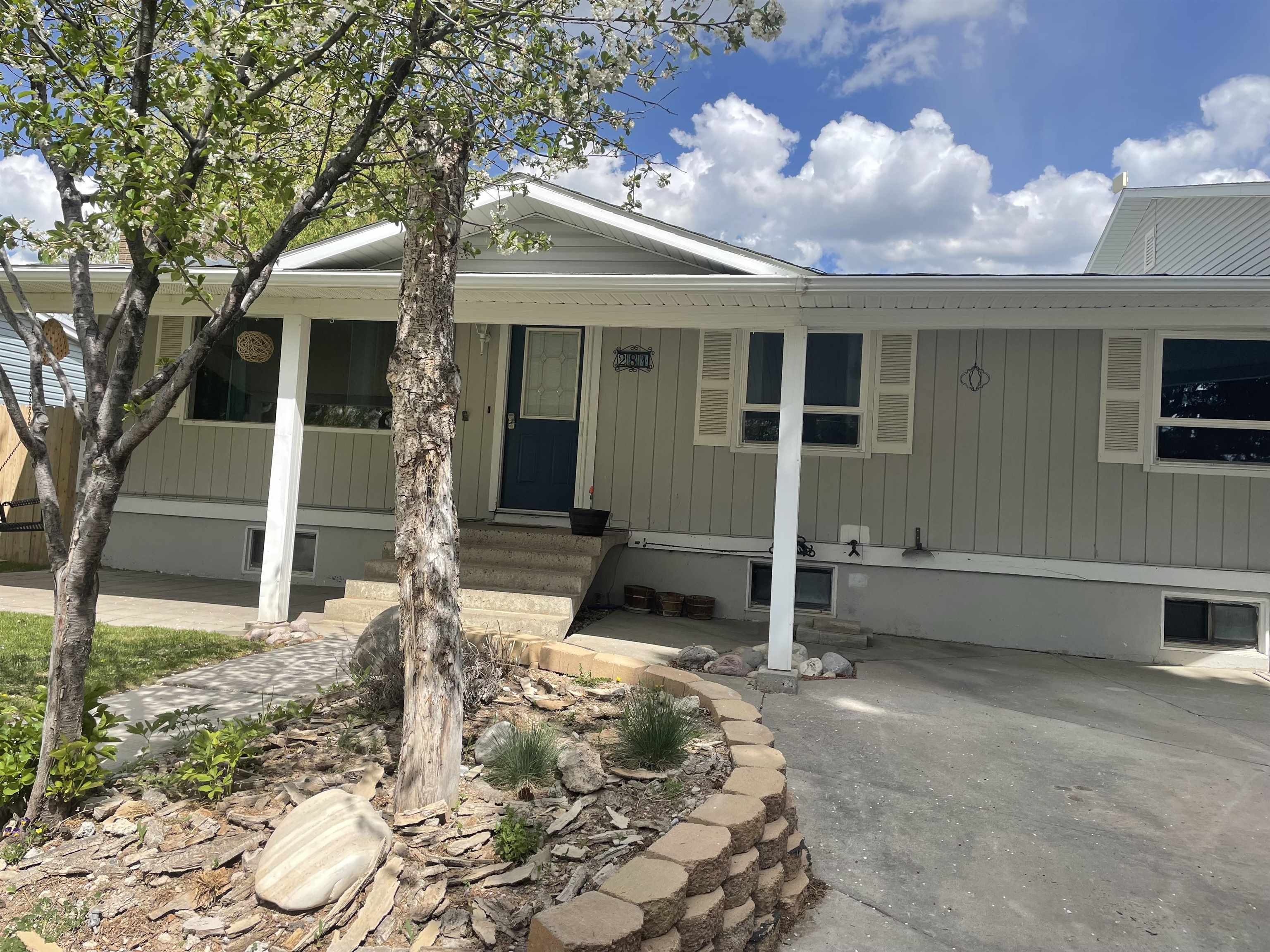 281 S 1st East, Soda Springs, Idaho image 1