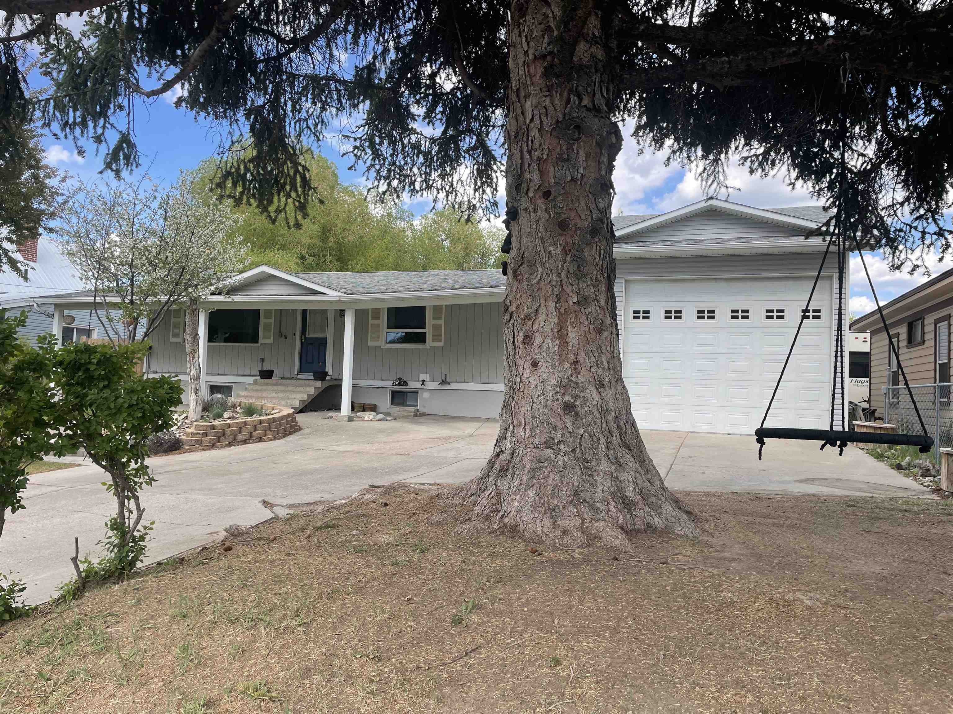 281 S 1st East, Soda Springs, Idaho image 3