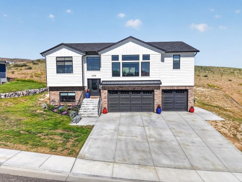 Photo of 1232 Gathe Dr, Pocatello, ID 83204 (MLS # 582814)