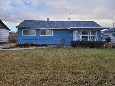 Photo of 401 S 4th Street, Rupert, ID 83350 (MLS # 581393)
