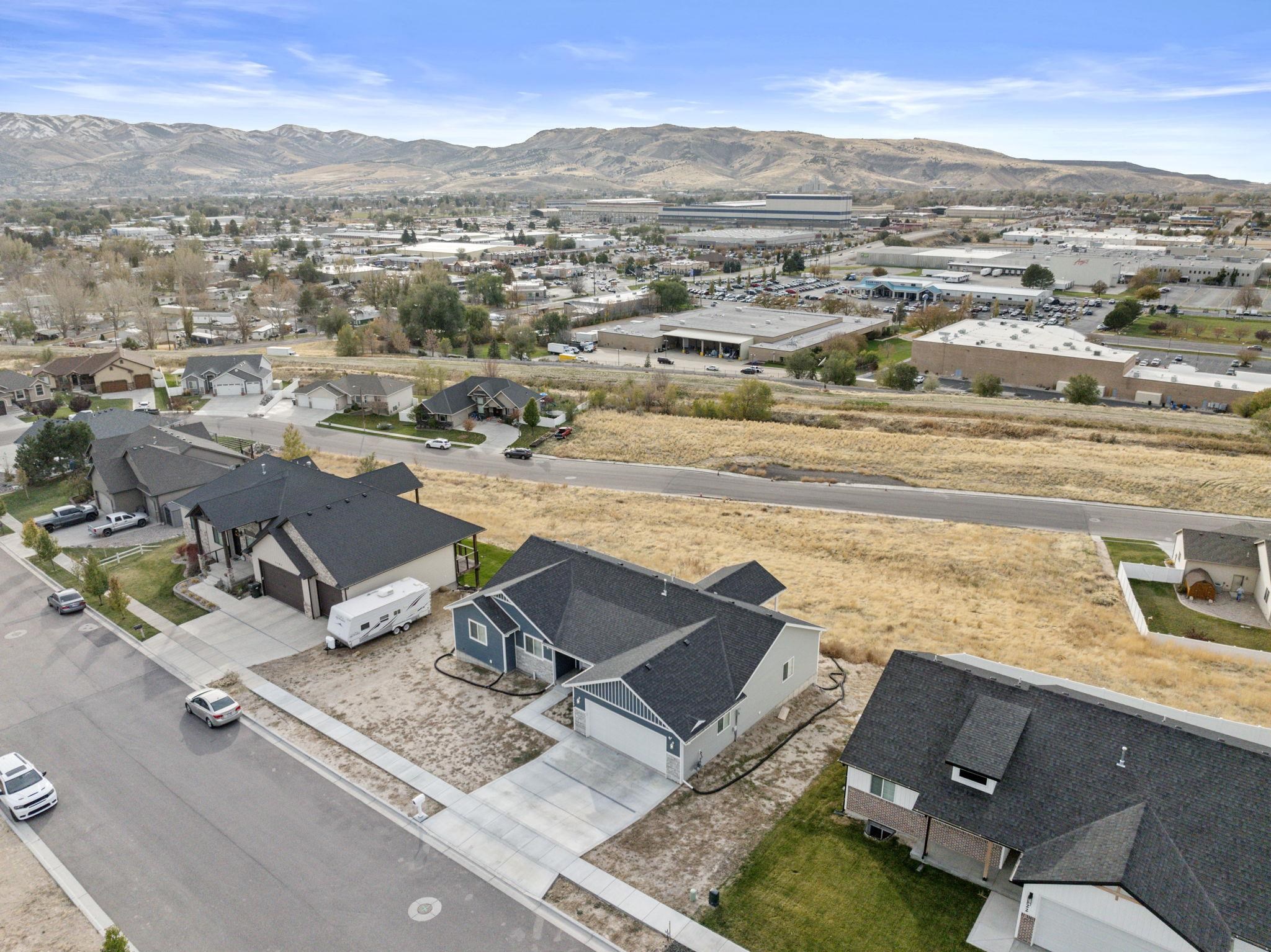 1114 Dolostone, Pocatello, Idaho image 35