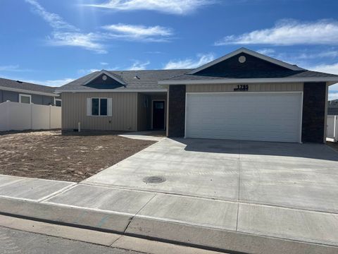 Photo of 1795 N Arizona Dr, Pocatello, ID 83202 (MLS # 582041)
