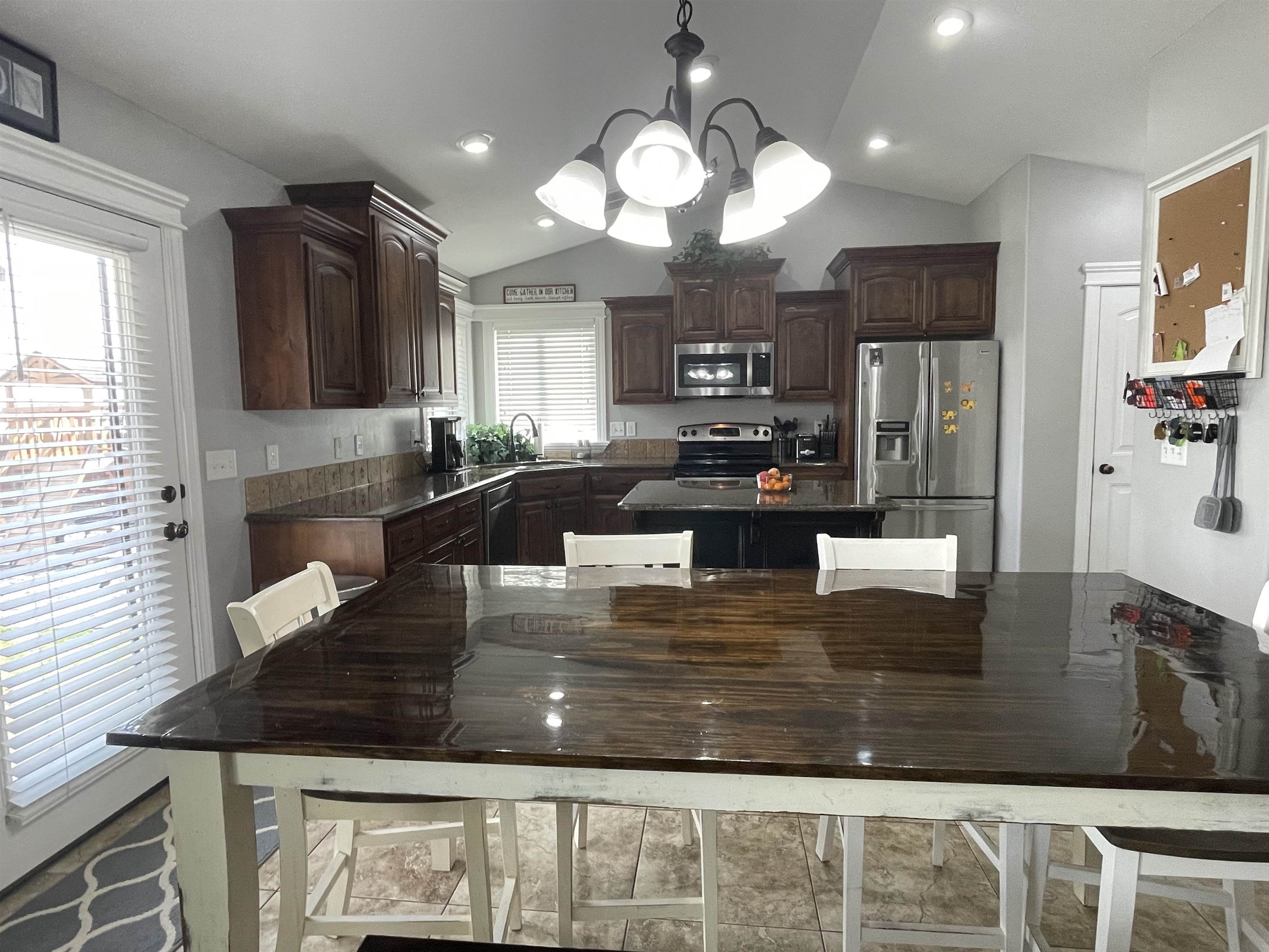 2185 Lawrence Lane, Blackfoot, Idaho image 11