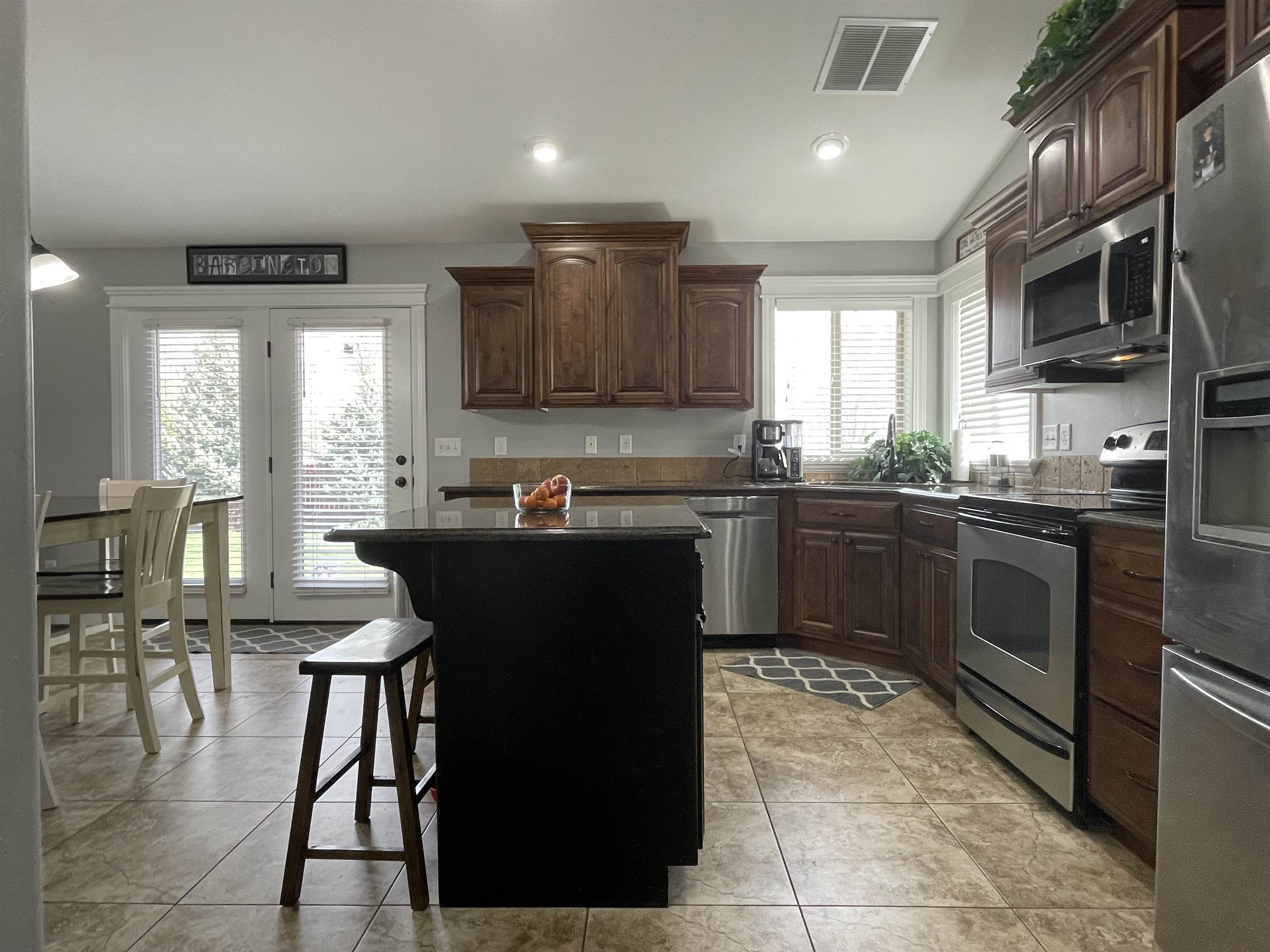 2185 Lawrence Lane, Blackfoot, Idaho image 12