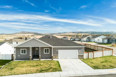 Photo of 2598 Saunter Ln, Pocatello, ID 83201 (MLS # 580989)
