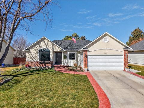 Photo of 1655 Bench Rd, Pocatello, ID 83201 (MLS # 581844)