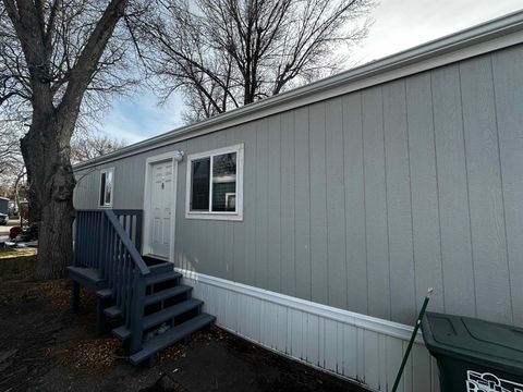 Mobile Home For Sale - 1935 S 5th Ave B8 Ave<br/> Bannock County, Pocatello, ID 83201
