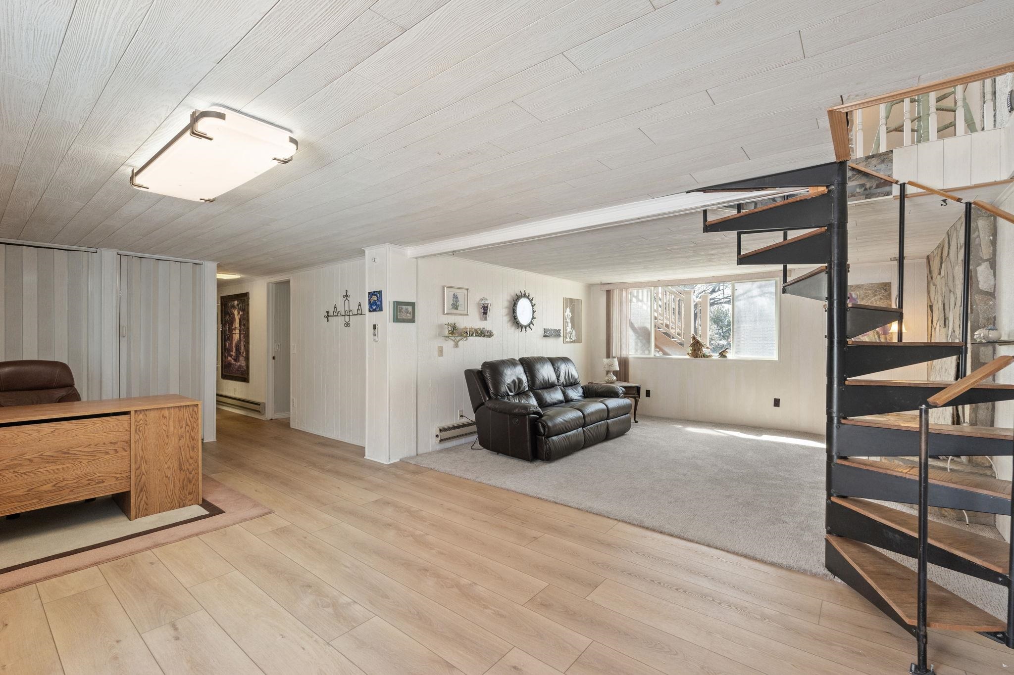 537 E Park St, American Falls, Idaho image 24