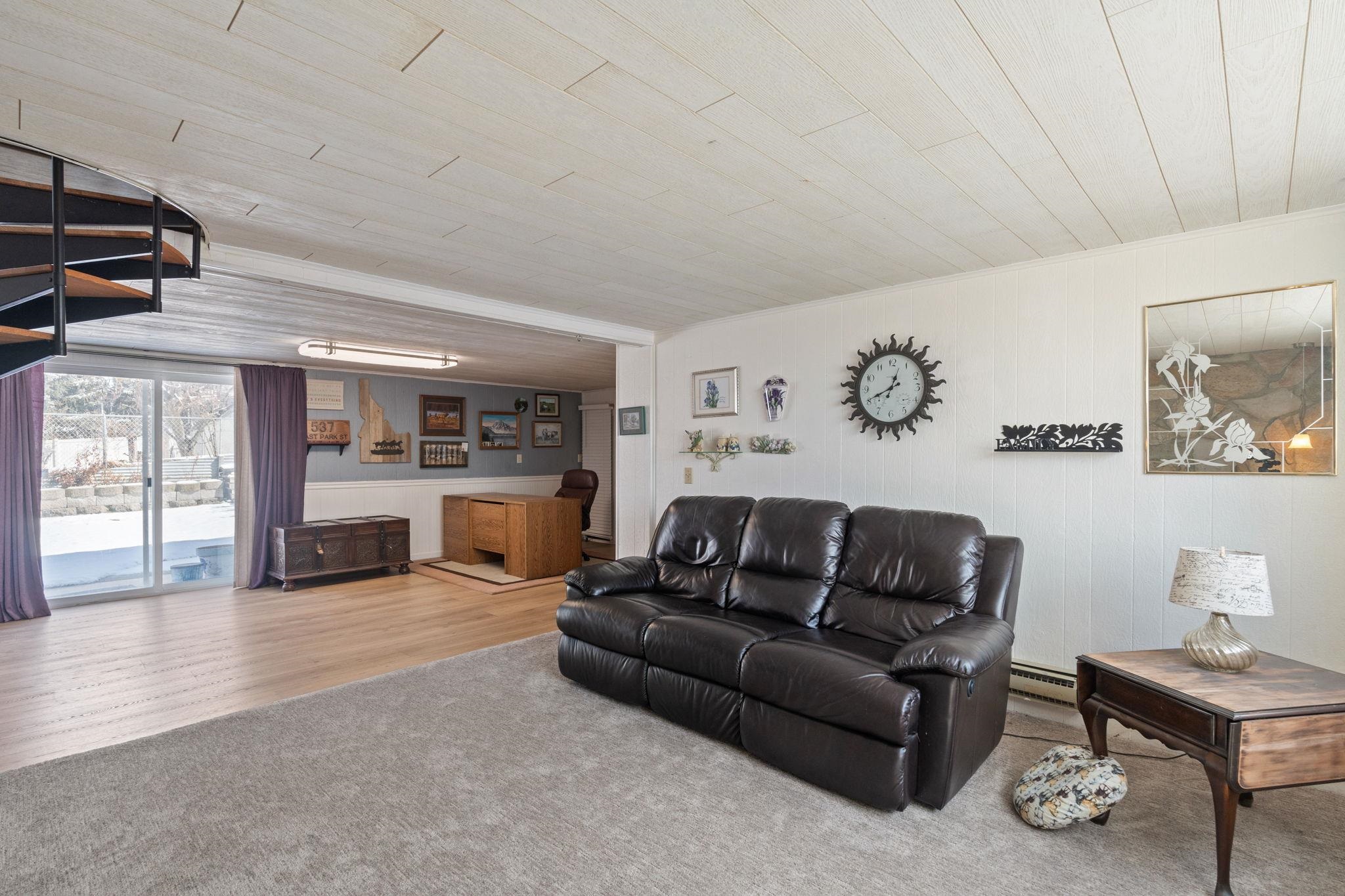 537 E Park St, American Falls, Idaho image 26