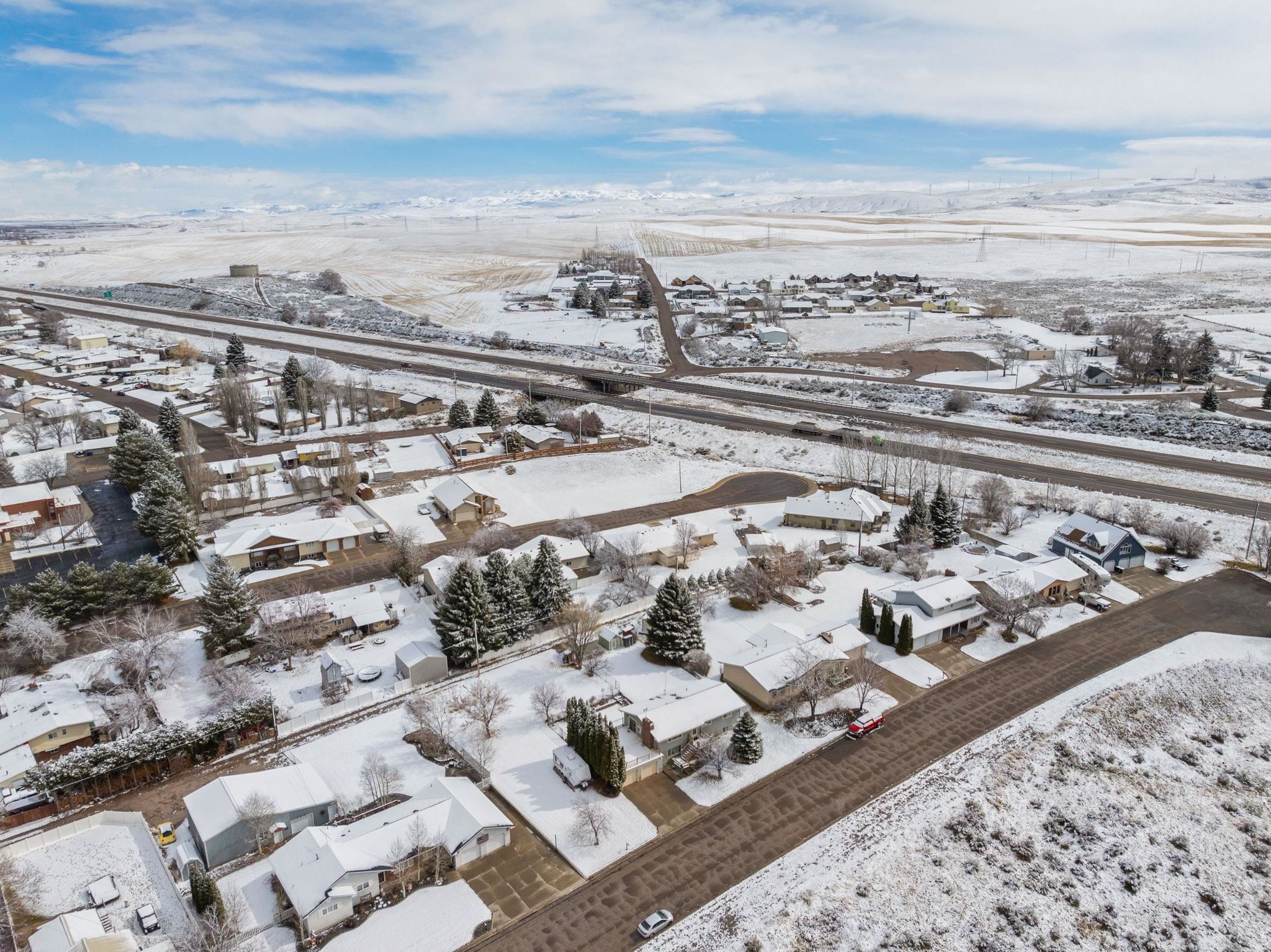 537 E Park St, American Falls, Idaho image 40