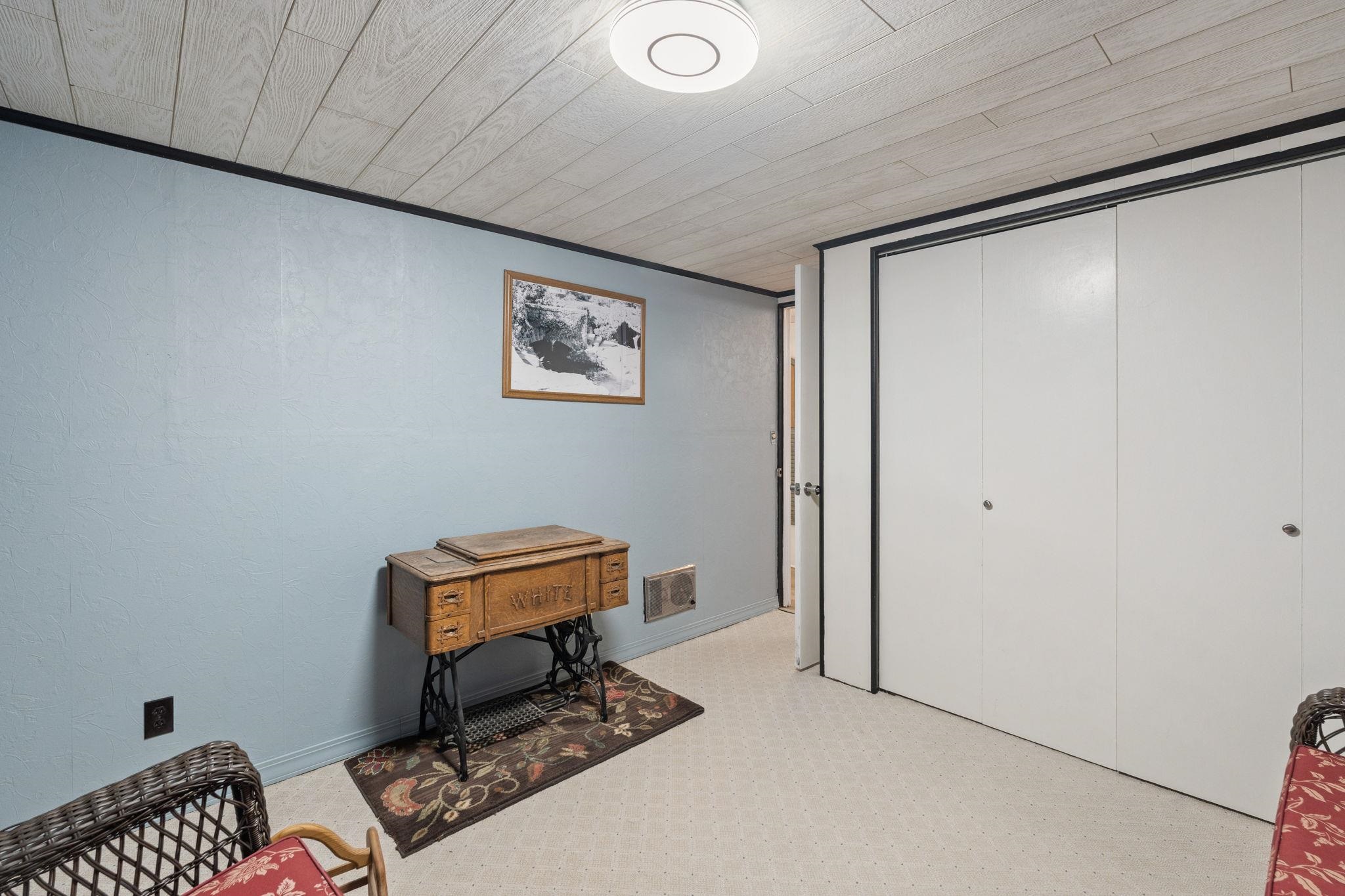 537 E Park St, American Falls, Idaho image 32
