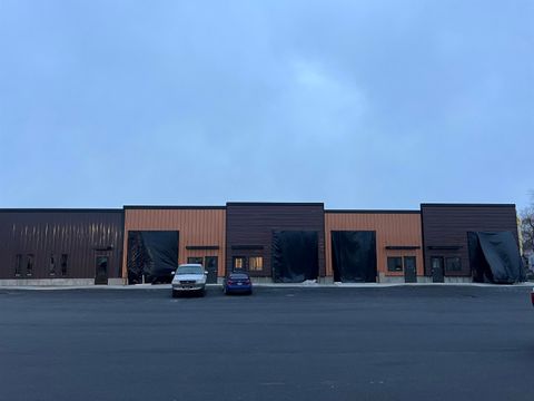 Photo of 409 E Chubbuck Rd, Chubbuck, ID 83202 (MLS # 581193)