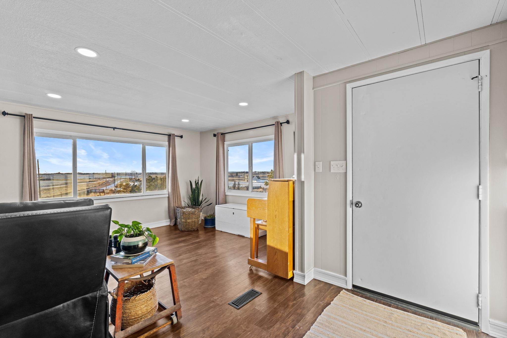 2253 Barnes Road, American Falls, Idaho image 2