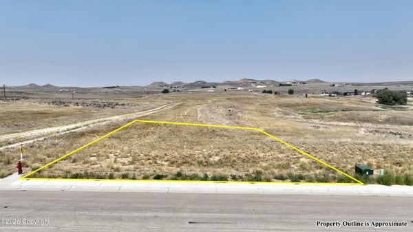 616 MOUNTAIN SHADOW DR, GILLETTE, WY 82718 - Image 67a6307aae90fbb4e9dc715c0b3efd12/1905663747
