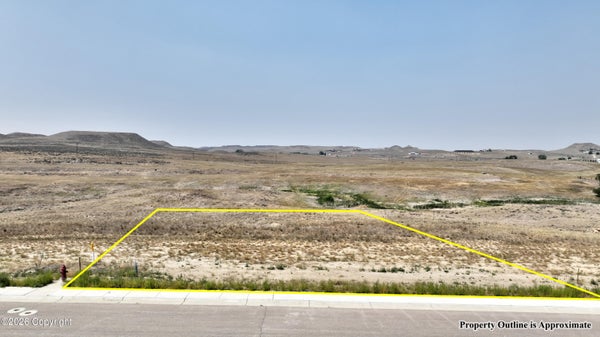 512 MOUNTAIN SHADOW DR, GILLETTE, WY 82718 - Image 6fa40ea69653d5fbdc90a4bc5cbf18da/3683643257