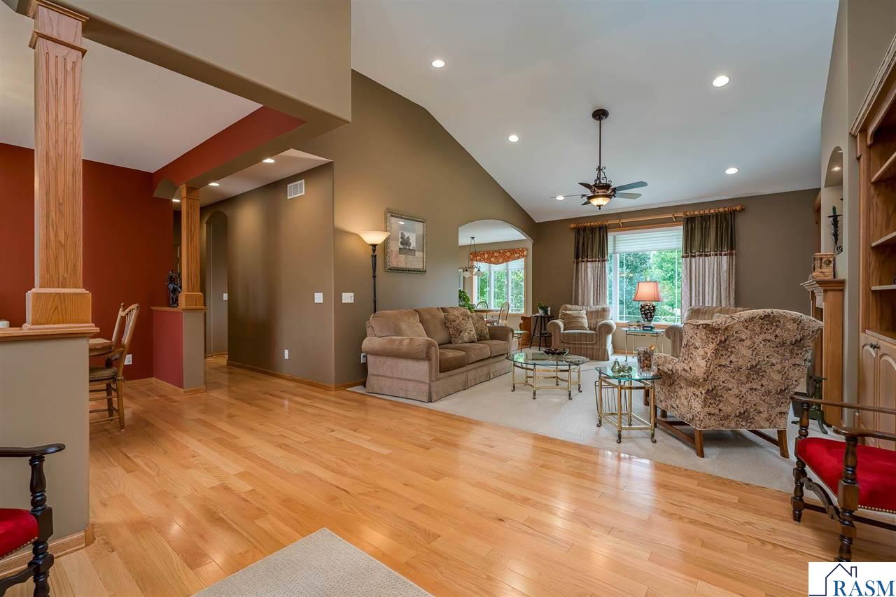 117 Grovebrook Drive