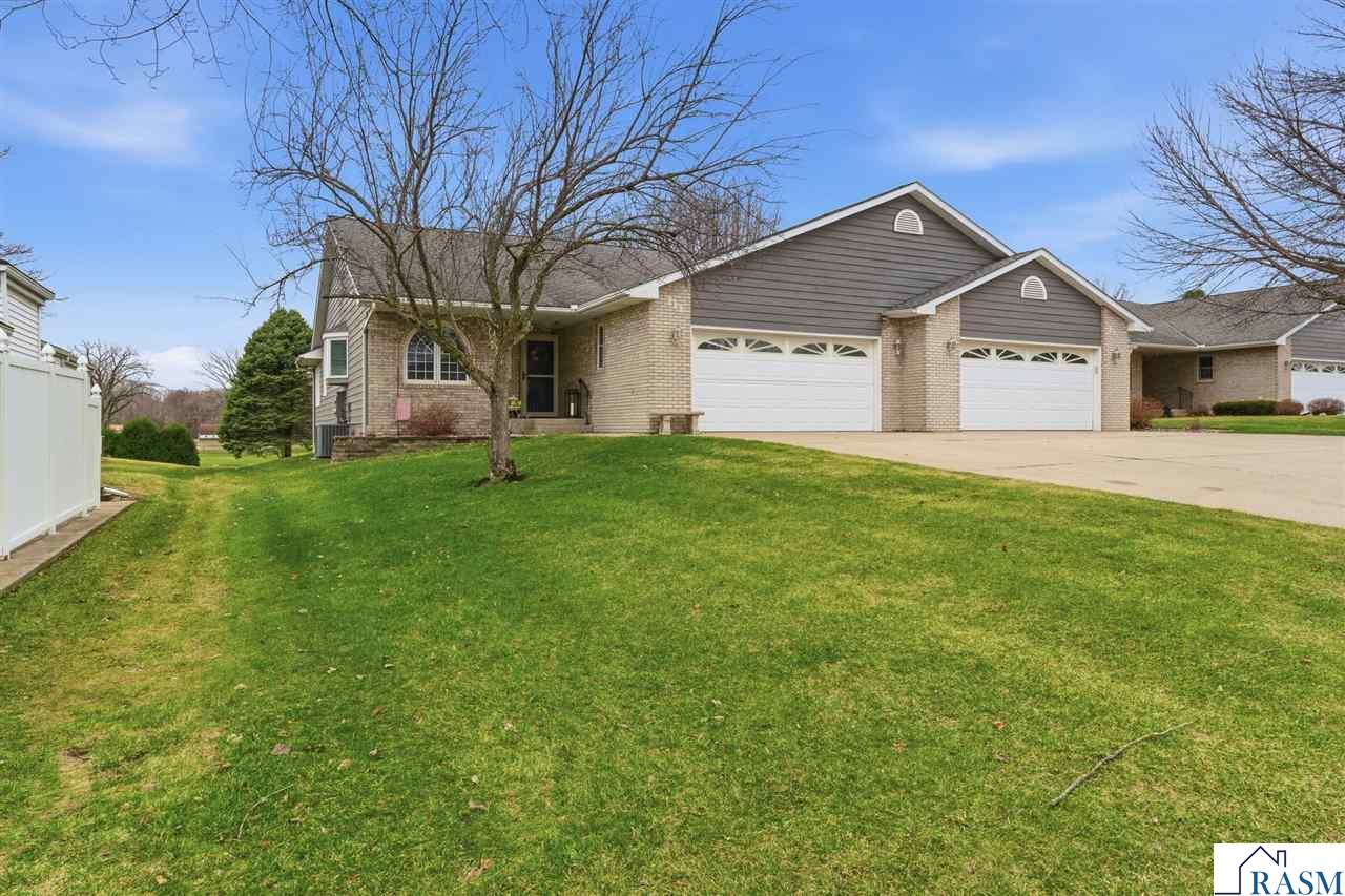 Photo 1 of 31 — 233 Gilbert Ave SW, Madelia, MN 56062