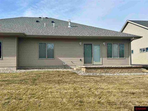 215 Parkway Place, Mankato, MN 56001 - #: 7034362
