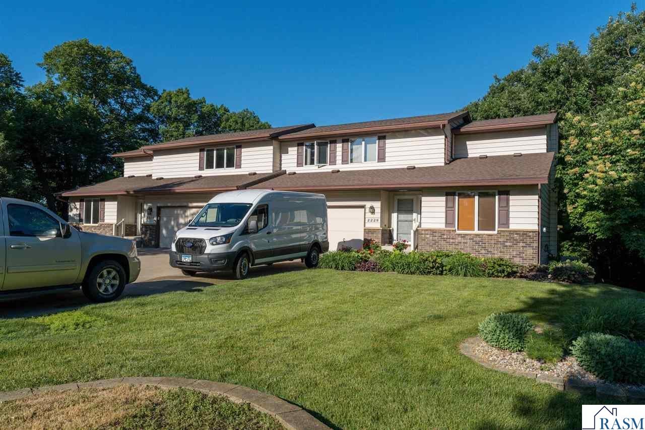 2230-2228 W Dream Drive