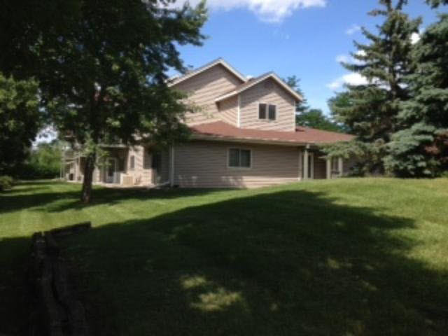Photo 1 of 10 — 498 Etna Street 11, MN 55106