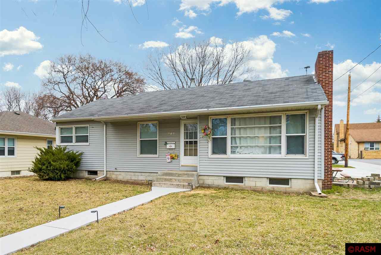 Photo 1 of 18 — 707 Carney Avenue, Mankato, MN 56001