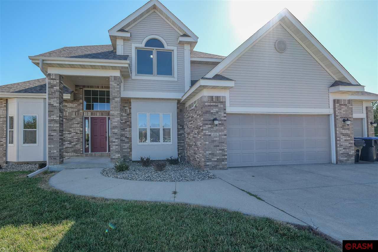 Photo 1 of 33 — 616 Ledlie Court, Mankato, MN 56001