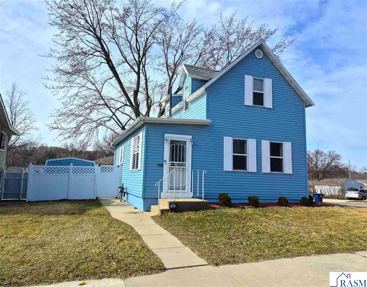 Photo 1 of 11 — 800 S Franklin, New Ulm, MN 56073