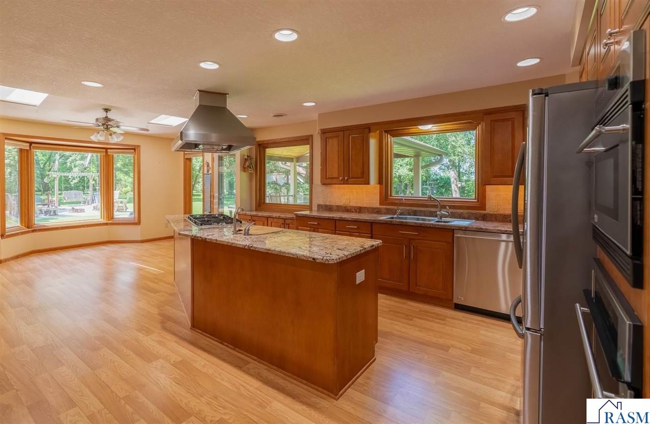 13698 Maple Road
