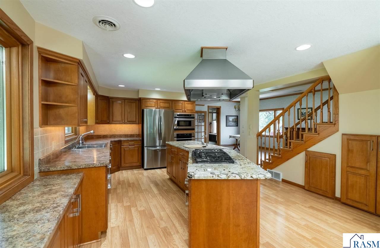 13698 Maple Road