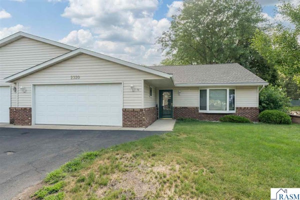 2320 HOFFMAN PATH, MANKATO, MN 56001 - Image 6c5b046f7bb532ef262c8ad3dac93dea/3989554339