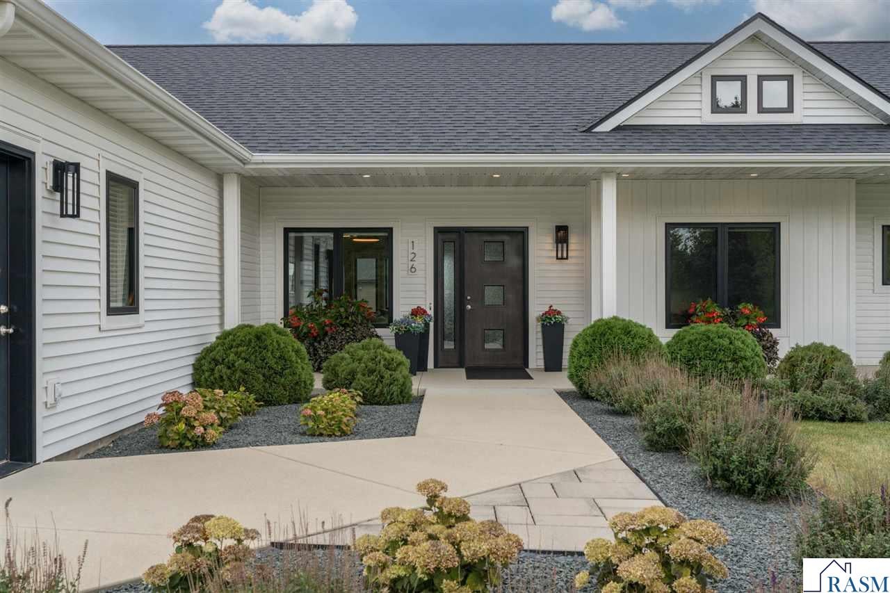 126 Shoreview Drive